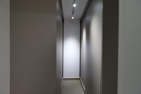 Apartamento para alugar com 295m², 4 quartos e 4 vagasCloset da suíte 2