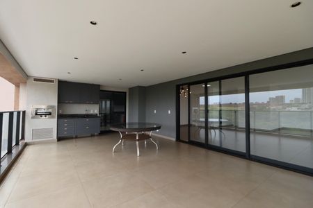 Apartamento para alugar com 295m², 4 quartos e 4 vagasSacada da Sala