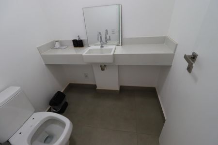 Apartamento para alugar com 295m², 4 quartos e 4 vagasLavabo