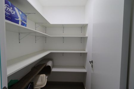 Apartamento para alugar com 295m², 4 quartos e 4 vagasDespensa