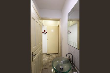 Casa à venda com 160m², 2 quartos e 2 vagasLavabo