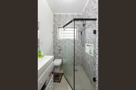 Casa à venda com 160m², 2 quartos e 2 vagasBanheiro da Suíte 1