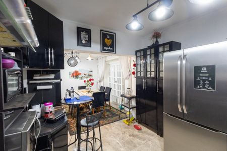 Casa à venda com 160m², 2 quartos e 2 vagasCozinha