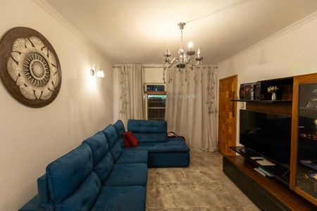 Casa à venda com 160m², 2 quartos e 2 vagasSala