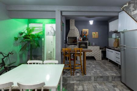 Casa à venda com 160m², 2 quartos e 2 vagasQuintal - Churrasqueira