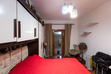 Casa à venda com 160m², 2 quartos e 2 vagas Suíte 1