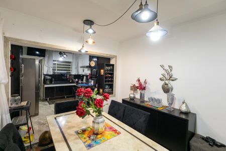 Casa à venda com 160m², 2 quartos e 2 vagasSala