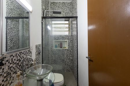 Casa à venda com 160m², 2 quartos e 2 vagasBanheiro Social