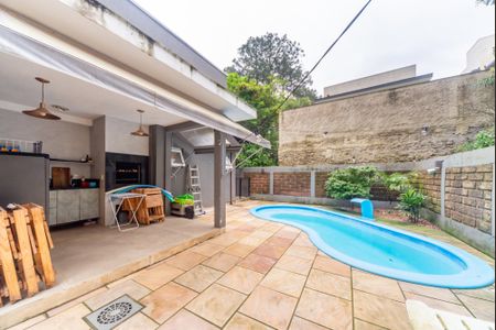 Casa de condomínio para alugar com 357m², 3 quartos e 4 vagas Casa de condomínio para alugar com 357m², 3 quartos e 4 vagasÁrea Externa