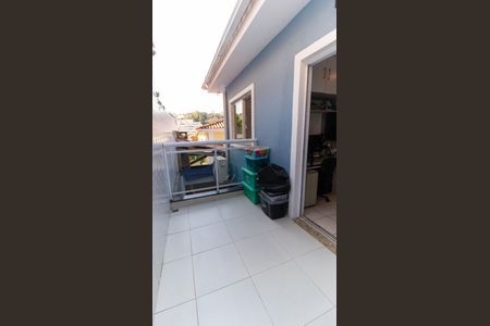 Casa de condomínio à venda com 200m², 4 quartos e 3 vagas Casa de condomínio à venda com 200m², 4 quartos e 3 vagasVaranda da Suíte 1