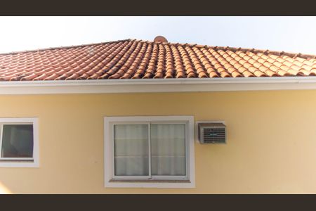 Casa de condomínio à venda com 200m², 4 quartos e 3 vagas Casa de condomínio à venda com 200m², 4 quartos e 3 vagasVista do Quarto 2