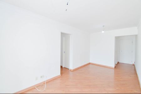 Sala de apartamento para alugar com 3 quartos, 75m² em Vila Augusta, Guarulhos