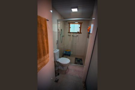 Casa à venda com 500m², 5 quartos e 6 vagasBanheiro Suíte 2