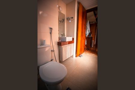 Casa à venda com 500m², 5 quartos e 6 vagasBanheiro da Suíte 1