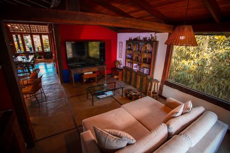 Casa à venda com 500m², 5 quartos e 6 vagasSala