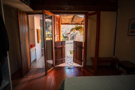 Casa à venda com 500m², 5 quartos e 6 vagasSuíte 2