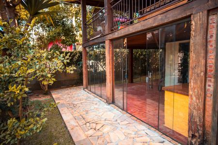 Casa à venda com 500m², 5 quartos e 6 vagasÁrea Externa