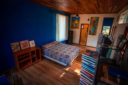 Casa à venda com 500m², 5 quartos e 6 vagasEdícula