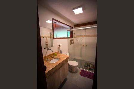 Casa à venda com 500m², 5 quartos e 6 vagasBanheiro 1