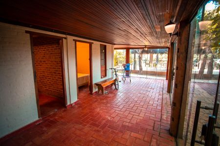 Casa à venda com 500m², 5 quartos e 6 vagasÁrea Externa