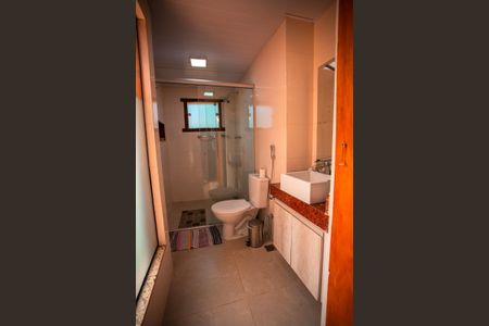 Casa à venda com 500m², 5 quartos e 6 vagasBanheiro da Suíte 1