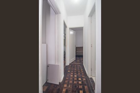 Corredor de apartamento à venda com 2 quartos, 45m² em Centro Histórico, Porto Alegre
