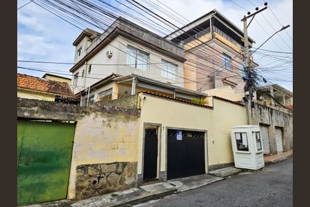 Casa de condomínio à venda com 40m², 3 quartos e 1 vagaFachada