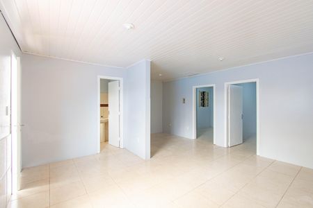 Sala de casa de condomínio para alugar com 2 quartos, 40m² em Olaria, Canoas