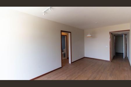 Apartamento à venda com 90m², 2 quartos e 1 vagaSala