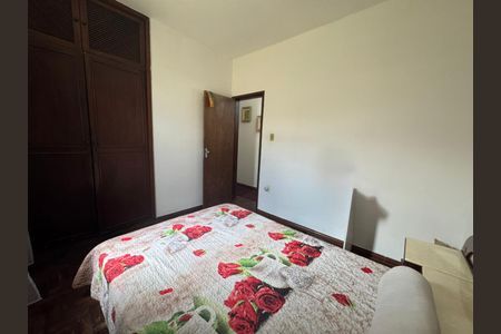 Quarto de casa à venda com 2 quartos, 209m² em Santo Andre, Belo Horizonte