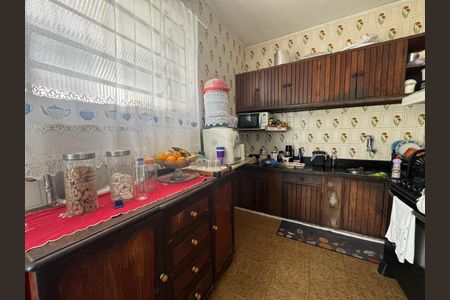 Casa à venda com 209m², 3 quartos e 2 vagas Casa à venda com 209m², 3 quartos e 2 vagasCozinha