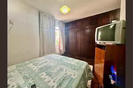 Casa à venda com 209m², 3 quartos e 2 vagas Casa à venda com 209m², 3 quartos e 2 vagasSuíte