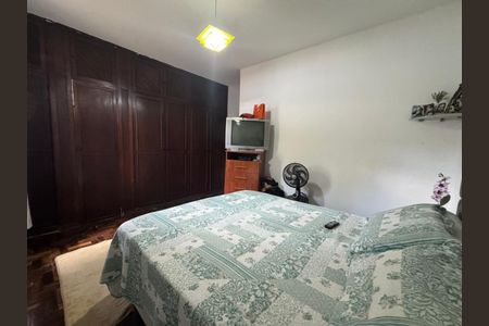 Casa à venda com 209m², 3 quartos e 2 vagas Casa à venda com 209m², 3 quartos e 2 vagasSuíte