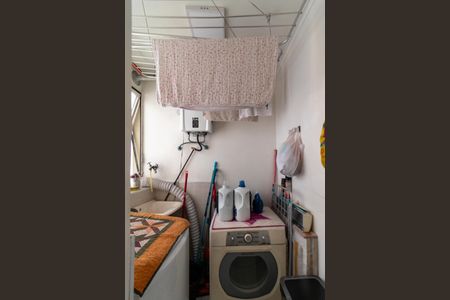 Apartamento à venda com 65m², 2 quartos e 1 vagaÁrea de Serviço