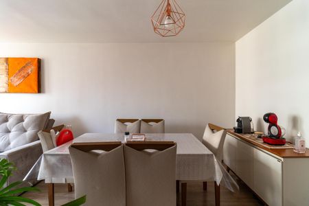 Apartamento à venda com 65m², 2 quartos e 1 vagaSala de Jantar