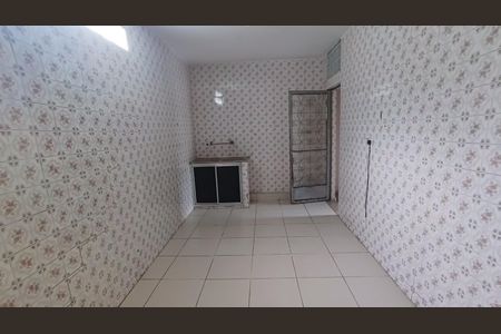 Casa de condomínio para alugar com 100m², 2 quartos e 1 vagaÁrea de Serviço