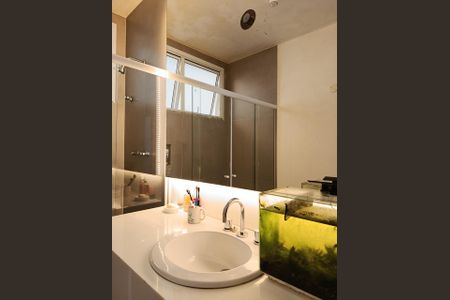 Apartamento para alugar com 200m², 3 quartos e 1 vaga Apartamento para alugar com 200m², 3 quartos e 1 vagaBanheiro 1