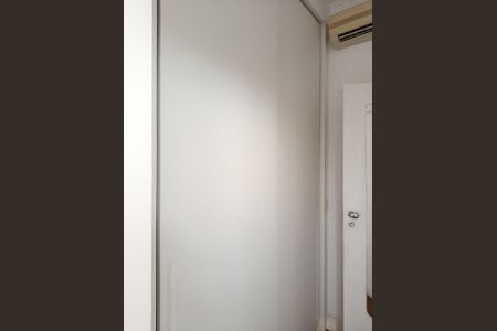Apartamento para alugar com 200m², 3 quartos e 1 vaga Apartamento para alugar com 200m², 3 quartos e 1 vagaSuíte