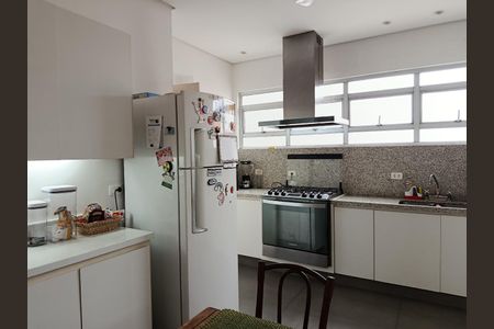 Apartamento para alugar com 200m², 3 quartos e 1 vaga Apartamento para alugar com 200m², 3 quartos e 1 vagaCozinha