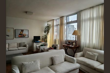 Apartamento para alugar com 200m², 3 quartos e 1 vaga Apartamento para alugar com 200m², 3 quartos e 1 vagaSala