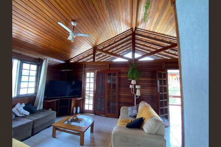 Casa à venda com 5 quartos, 393m² em Jardim Guanabara, Rio de Janeiro