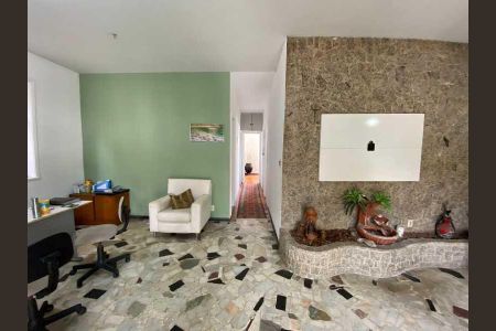 Casa à venda com 5 quartos, 393m² em Jardim Guanabara, Rio de Janeiro