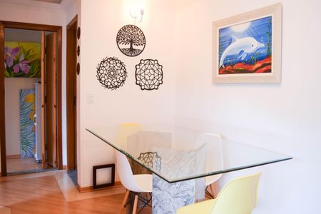 Apartamento à venda com 65m², 2 quartos e 1 vagaSala