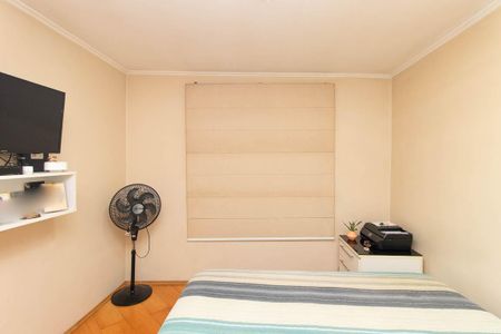 Casa à venda com 213m², 3 quartos e 5 vagasQuarto 2