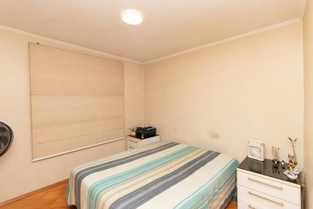 Casa à venda com 213m², 3 quartos e 5 vagasQuarto 2