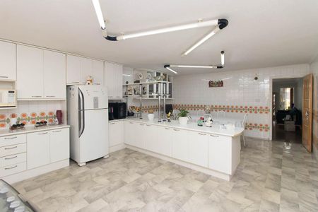 Casa à venda com 213m², 3 quartos e 5 vagasCozinha