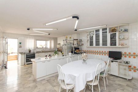 Casa à venda com 213m², 3 quartos e 5 vagasCozinha