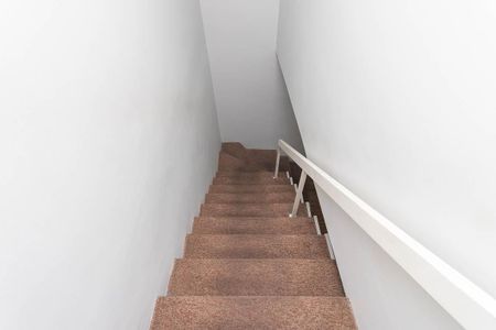 Casa à venda com 213m², 3 quartos e 5 vagasEscada