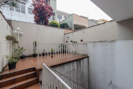 Casa à venda com 213m², 3 quartos e 5 vagasQuintal