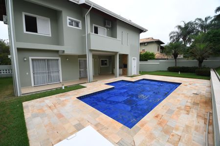 Casa de condomínio para alugar com 300m², 4 quartos e 6 vagasPiscina